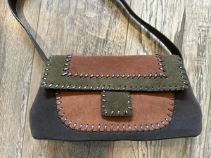 Bolso de Hombro Preston & York Gamuza Cuero Verde Oliva Y Marrón Tamaño Pequeño Otoño - Imagen 1 de 9