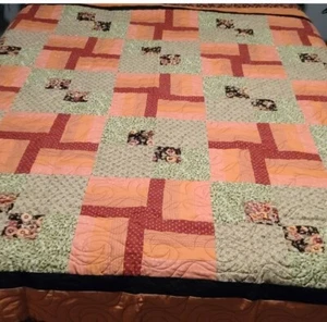 Handmade quilt "Chelsea Market" pattern, 93×93 - Picture 1 of 4