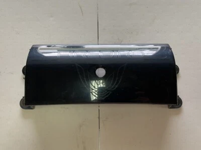Painel de enchimento de lanterna traseira central traseira Pontiac Firebird Trans AM fabricante de equipamento original 1993-2002 GM - Imagem 1 de 4