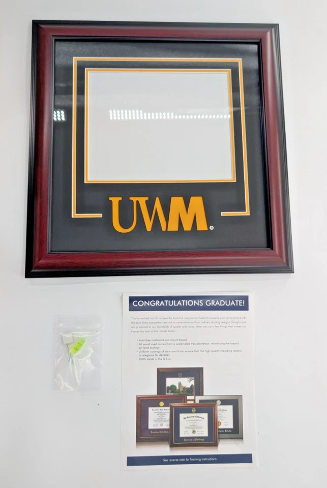 Marco de diploma Campus Images University of Wisconsin, Milwaukee Spirit, caoba Foto 1 de 4