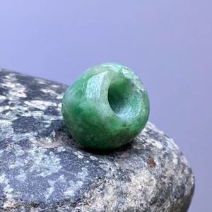 Ancient Pre Columbian GREEN Jade Pendant combine shipping #564 - Picture 1 of 5