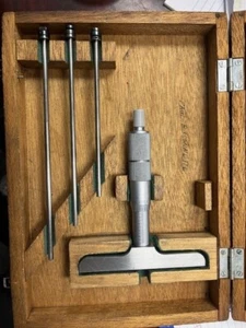 Mitutoyo 129-131 Depth Micrometer - 0"-4" depth range, vintage and excellent - Picture 1 of 3