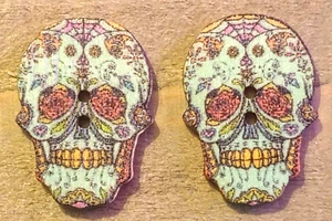 2 Totenkopf Nähen Knöpfe Basteln Flach Holz 2 Loch 1" Rot Blume Augen  - Bild 1 von 2