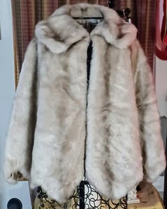 VTG Sears Fashion Faux Fur Short Cloak Cape Jacket w/Pockets Vogue Chic Jackie O - Picture 1 of 2