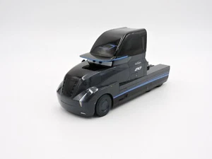 Gale Beaufort 8" die cast truck Disney Pixar CARS 3 Disney Store 1/43 jackson - Picture 1 of 5