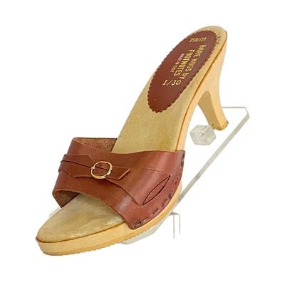 Sandalias marrones vintage años 70 punta abierta tacón sin cordones zapatos ABRAZOS DESNUDOS notas al pie 7 Foto 1 de 4