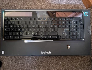 Logitech K750 for Mac - Unifying Solar Wireless Keyboard - Black & White - Photo 1/3