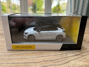 1:43 Minichamps Opel Corsa 2019 5dr in Summit White
