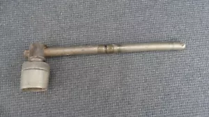 B24 1/2" drive breaker bar 10" long with 1-1/8" Wards Chrome Vanadium Socket - Picture 1 of 4