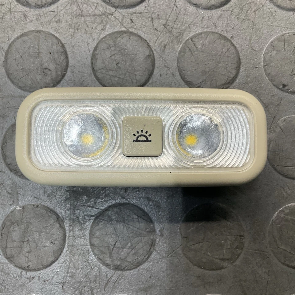 Lámpara de luz domo de lectura Ford Fusion 2017-2020 OEM Foto 1 de 4