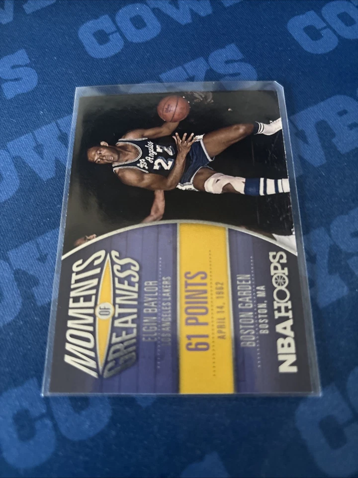 2014-15 Hoops Moments of Greatness #2 Elgin Baylor -1727 - Image 1 of 2