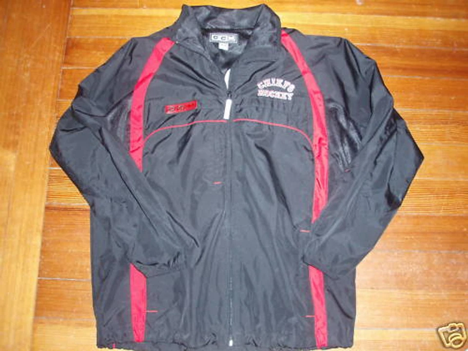 VINTAGE CCM JOHNSTOWN CHIEFS HOCKEY JACKET SIZE M slap shot - Image 1 of 1