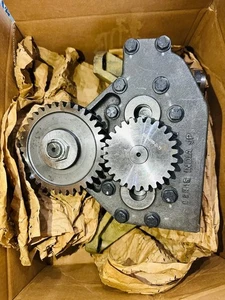 CUMMINS 4979720 V28 ENGINE OIL PUMP - Picture 1 of 8