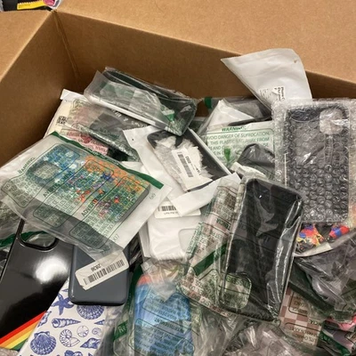 Lot Of 135+  PhoneCases MixedStyles-brands-wholesale-resale- bulk lot. As pictur - Image 1 of 4