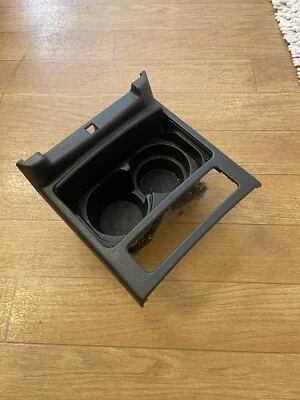 Portavasos delantero Infiniti M45 2006-2010 OEM Foto 1 de 3