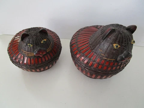 Vintage Rare 2 Cat Shaped Basket Sewing Storage Trinket Boxes Wicker Rattan Boho Cover
