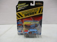 Johnny Lightning Street Freaks Demolition Derby 1965 Chevelle Wagon 