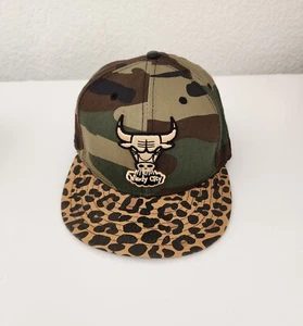 New Era Chicago Bulls Hat Adjustable Camo Cheetah Brim Green Brown Black EUC - Picture 1 of 8