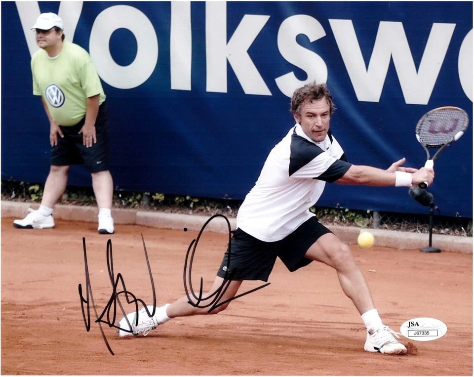 Foto de acción firmada por MATS WILANDER 8x10 en blanco y negro JSA J67335 Foto 1 de 1
