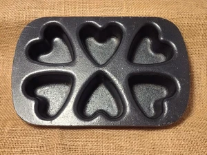 Sartén para hornear pasteles en forma de corazón Nordic Ware 10"X7" Cupcake Muffin hierro fundido  - Imagen 1 de 11