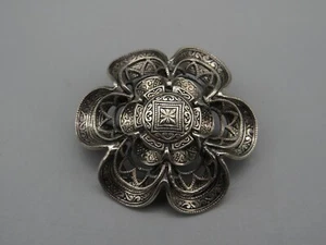 Broche Flor Festoneada Damascena Española Hecho en España - Imagen 1 de 7