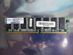 Elixir M2U225664DS88B3G-6K 256MB DDR-333MHz-CL 2.5 PC2700U-25330 Dimm Memory - Picture 1 of 3