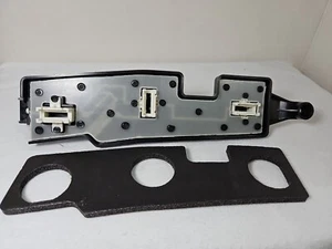 Placa de circuito de lámpara trasera Dorman 70001 lado derecho solo 1999 SUBURBAN ÑEW 7,4 L - Imagen 1 de 6