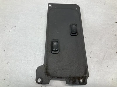 Panel de tablero Freightliner M2 106 SWITCH - Usado | P/N X04779 Foto 1 de 4