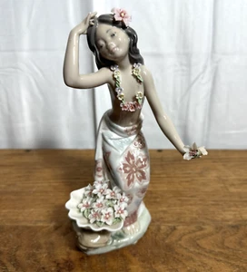 Lladro Figurine 1478 Hawaiian Dancer with Lei & Flowers Retired Collectible READ - Picture 1 of 18