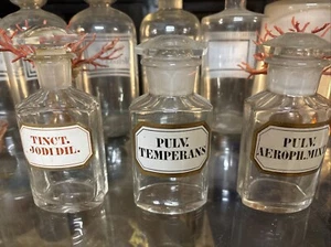 Flacons pharmacie anciens,étiquettes émail bouchon taillé cabinet de curiosité.. - Picture 1 of 10