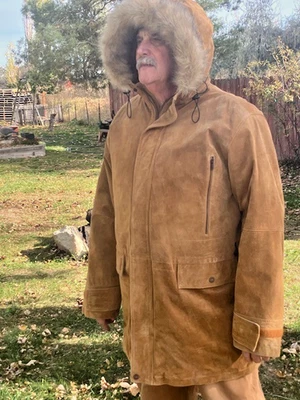 Parka de gamuza marrón con capucha forrada de piel sintética Wilsons Leather M.Julian XL para hombre Foto 1 de 4