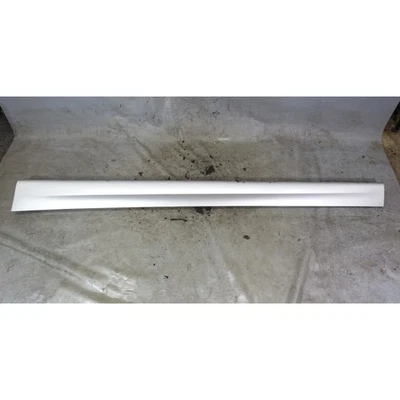 BMW E90 Serie 3 E91 2006-2012 4 puertas izquierda M Aero faldón lateral basculante titanio plateado Foto 1 de 4