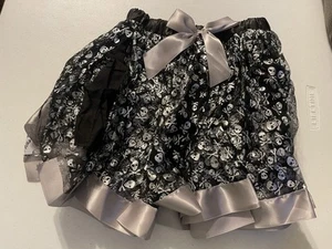 Cute Dxton Girl’s Skirt With Skulls- Costume, Halloween, Parties Size 6-7 Years - Picture 1 of 3