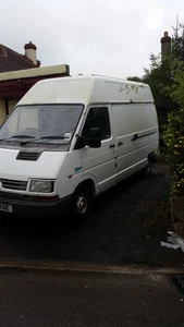 RENAULT TRAFIC DIESEL HIGH TOP - Picture 1 of 3