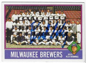 BUD SELIG 1976 TOPPS AUTOGRAPHED SIGNED # 606 MILWAUKEE BREWERS TEAM CARD HOF