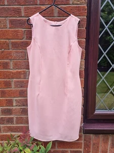Kleid. Hellrosa lachsfarbenes Kleid, gefüttert, Gr. 10, in sehr gutem Zustand. - Bild 1 von 5