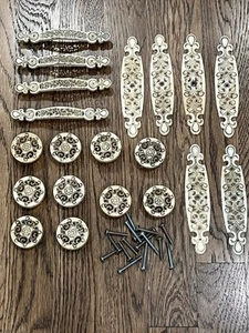 Vtg 1970 National Lock Lot Of 20 White Enamel Filigree Door Drawer Pulls Knob - Picture 1 of 9
