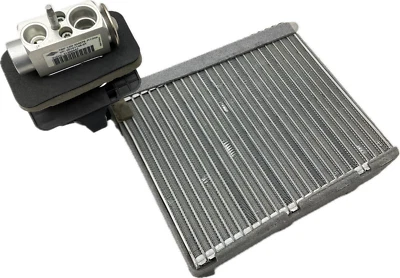Evaporator + Expansion Valve Air Conditioning 31369447 31436312 Volvo V40 525 - Image 1 of 4