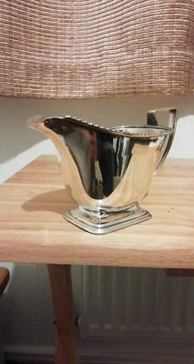 Antique Decorative Historical 1908 A1 Electroplated Sheffield Silver Cream Jug — 第 1/4 张图片