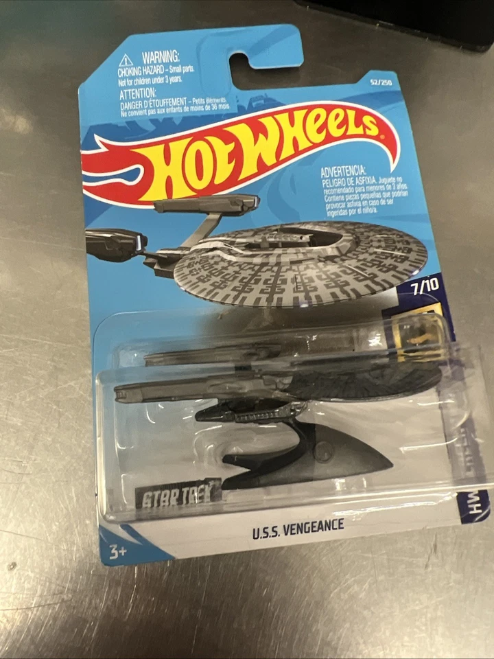 2019 Hot Wheels HW Screen Time 7/10 Gray Star Trek U.S.S. Vengeance #52 Ship - Image 1 of 2