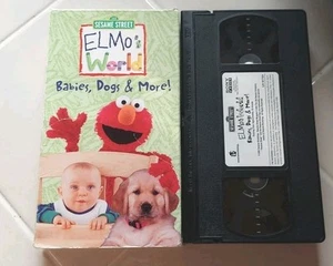 VHS Elmo's World Babies, Dogs & More!  Sesame Street RARE Elmos Farm 2000 Tested - Picture 1 of 2