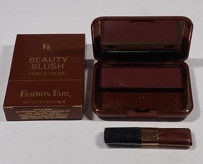 Rubor en polvo prensado para feria de moda BELLEZA #3013 *NUEVO EN CAJA* Foto 1 de 2