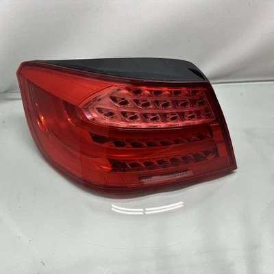 Задний фонарь со стороны водителя трансформируемый BMW 328i 335i M3 LCI 7252093 светодиодный протестирован 11-13 - Изображение 1 из 4