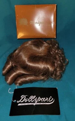 Monique Collection Fashion Doll Wigs #01021 Honey Blonde  Sz 10  NEW  - Image 1 of 4