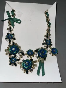 NUEVO CON ETIQUETAS $99 Collar Talbots Tono Dorado Lentejuelas Verdes y Estrás Flores ¡Hermoso!! - Imagen 1 de 6