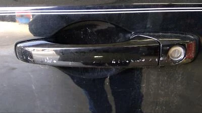 Used Front Left Exterior Door Handle fits: 2015 Jeep Patriot assembly painted do Foto 1 de 4