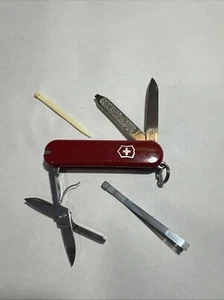 Victorinox Classic SD Swiss Army Knife 58mm Used Toothpick Tweezers Key Ring - Picture 1 of 9