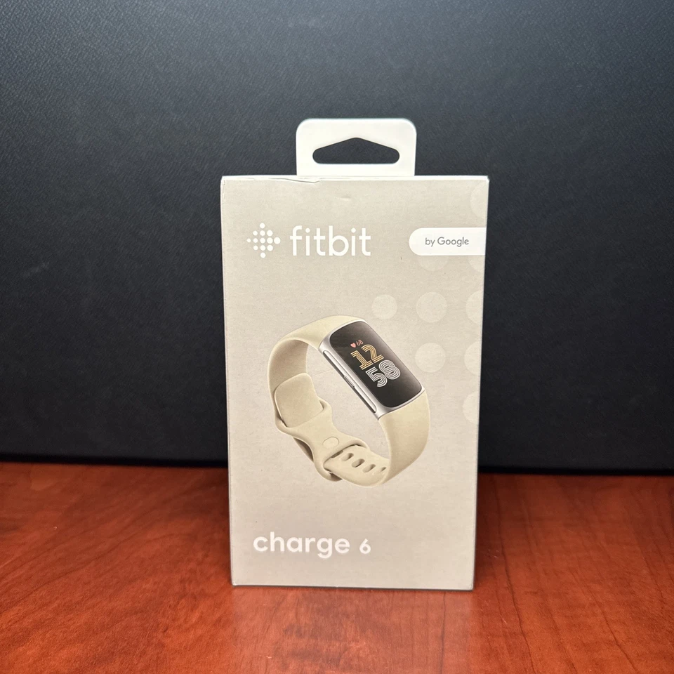 Fitbit Charge 6 Wristband - White (GA05185NA)