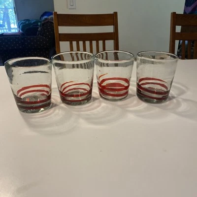 Juego de 4 vasos mexicanos soplados a mano rocas vasos serpentina roja remolino Foto 1 de 4