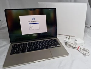 Apple MacBook Air 13" M3 16GB 256SSD - Starlight - Battery 100% (11 Counts) - Photo 1/11